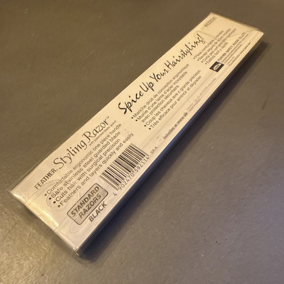 Feather Styling Razor - Picture 5 of 5